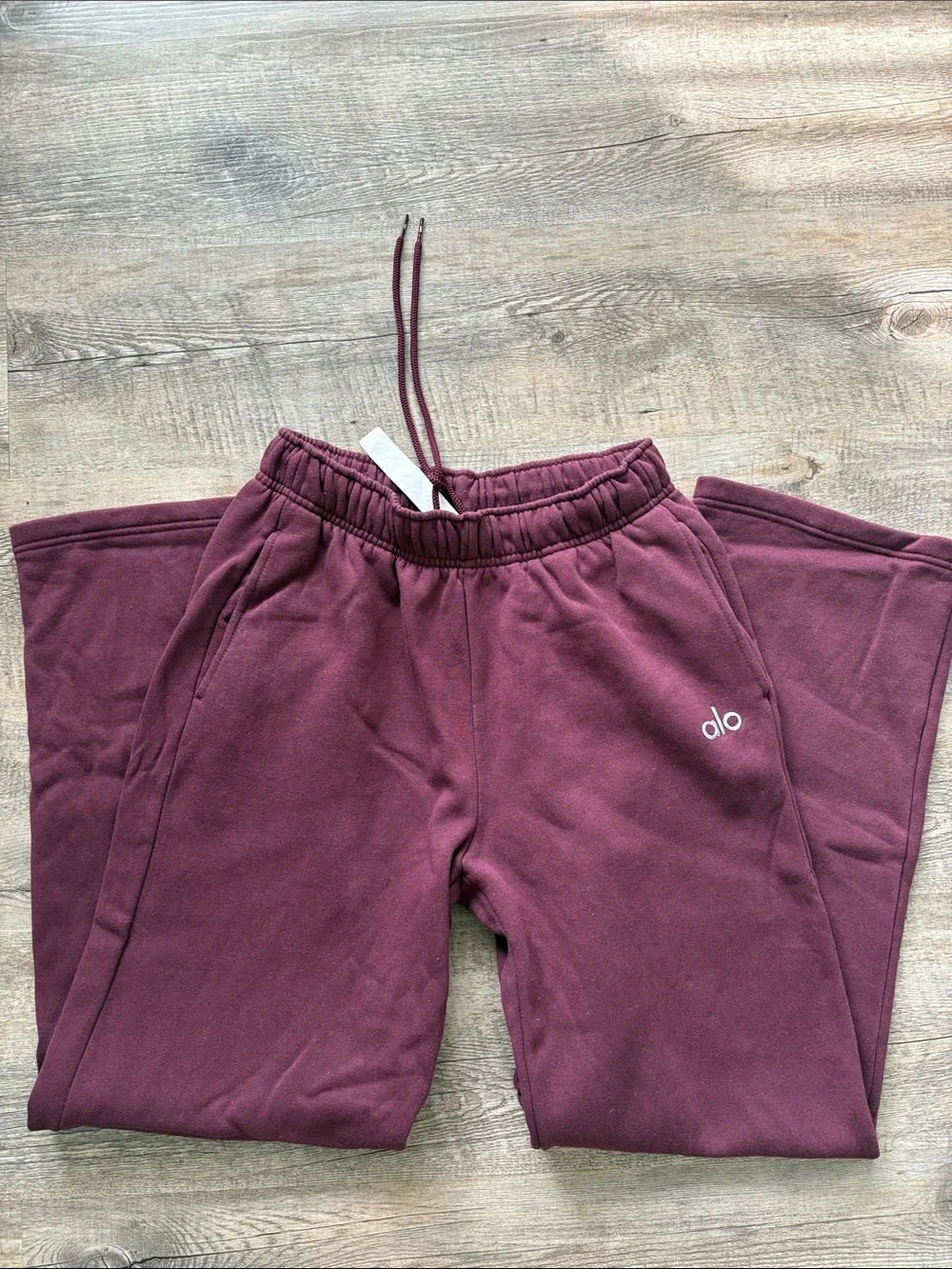 ALO Accolade Straight Leg Sweatpants